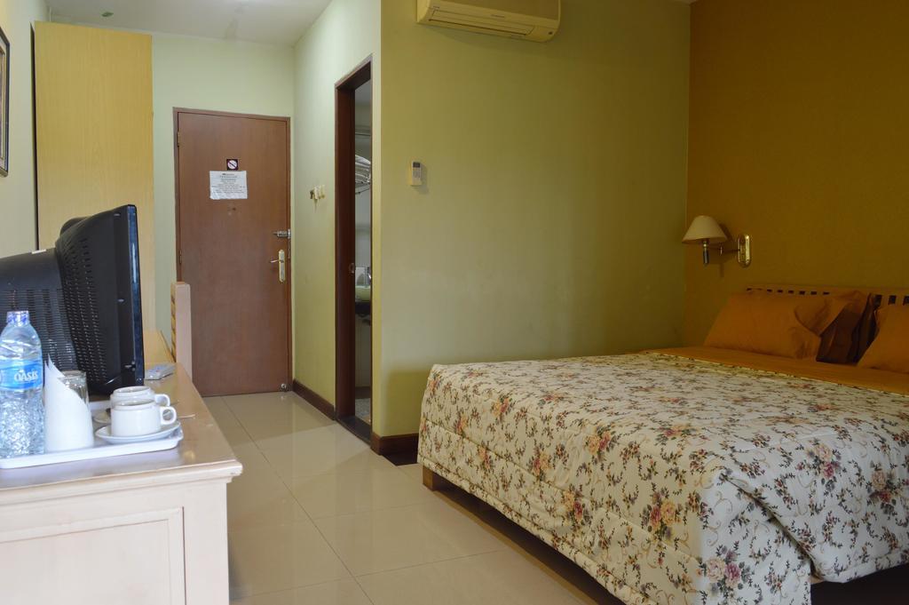 Green Wattana Hotel Sentul Bogor Eksteriør billede
