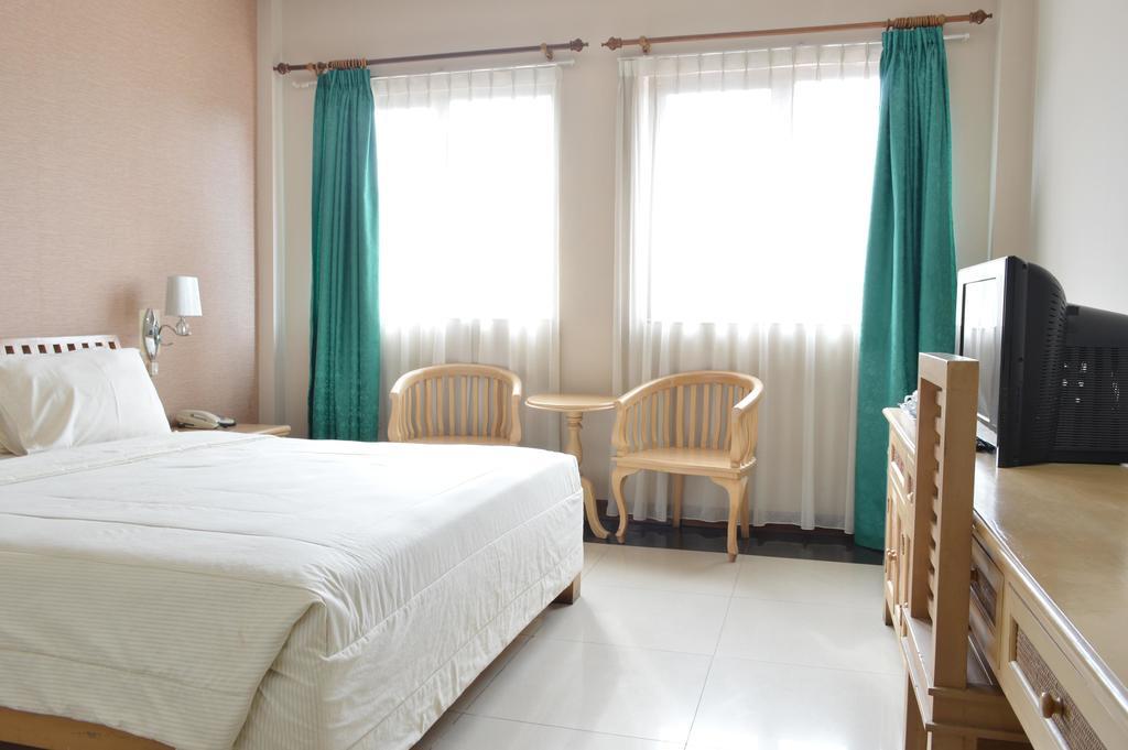Green Wattana Hotel Sentul Bogor Eksteriør billede
