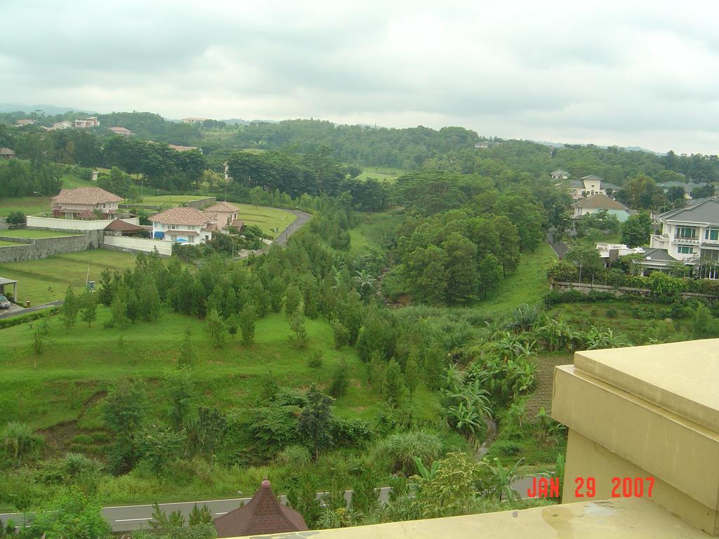 Green Wattana Hotel Sentul Bogor Eksteriør billede