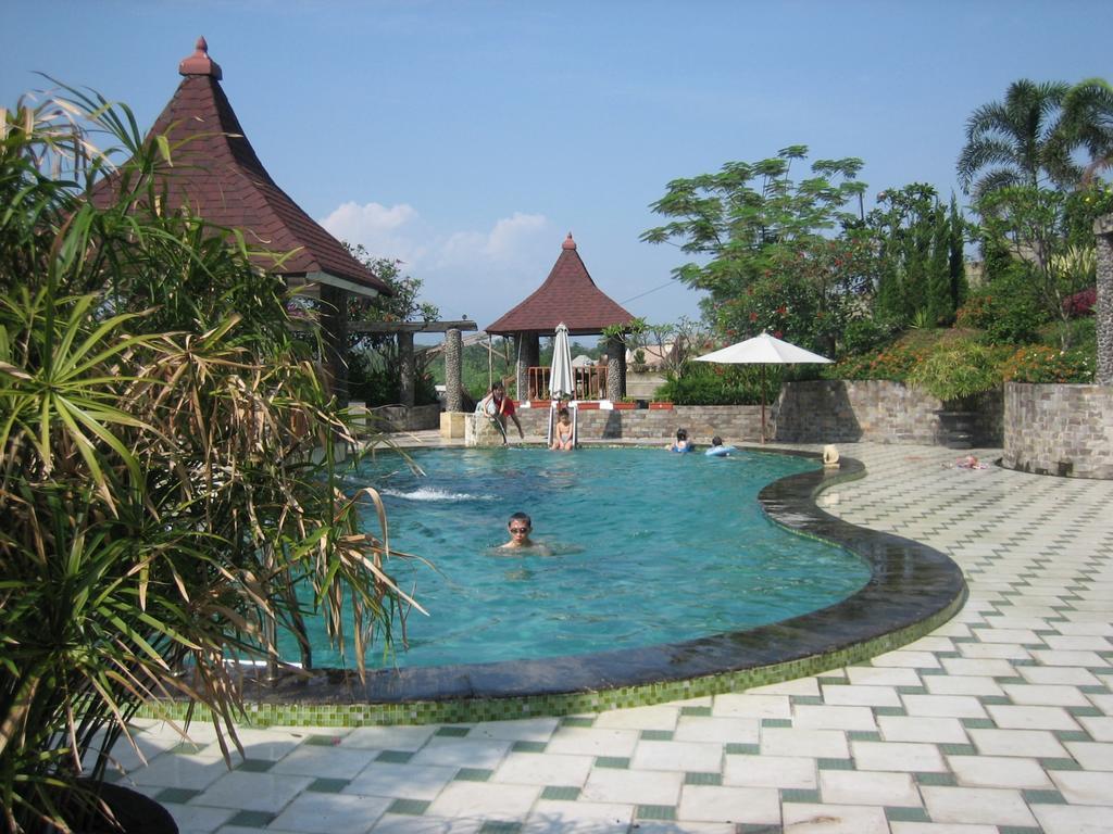 Green Wattana Hotel Sentul Bogor Eksteriør billede