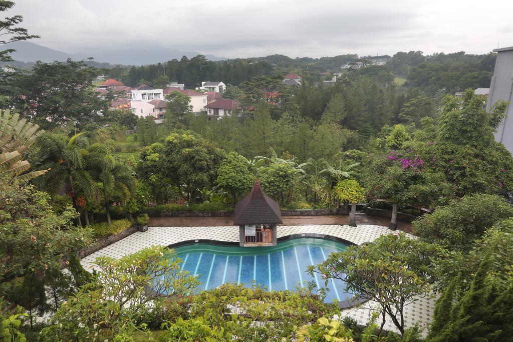 Green Wattana Hotel Sentul Bogor Eksteriør billede
